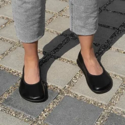 Groundies® Lily Classic Barefoot+ Women