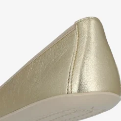 Groundies® Lily Classic Women